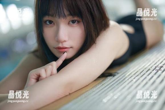 不说了，Cien恩恩的原图又让我脸红，更新在即，盲目期待那双腿了！