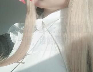 K酱的海梦兔女郎合集：在海面上她都能转一圈，谁能顶得住？