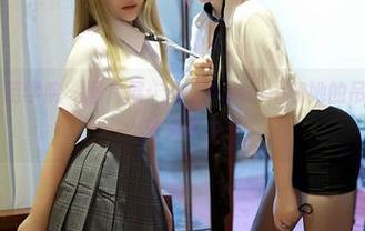 MFStar模范学院 – 图片展：久久Aimeea和她的吊带全套，细节真不少