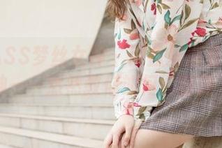 MSLASS梦丝女神 – 网盘里藏着的靴下女神——然然教你如何‘翻腿’！