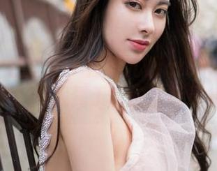 MiStar魅妍社 – 在果儿Victoria的裸足中，寻找属于你的壁纸灵感