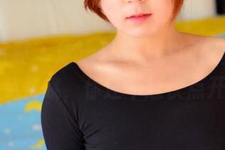 PANS写真 – 泳池里有人，图册里是美欣，免费哦，你还不赶快点开？