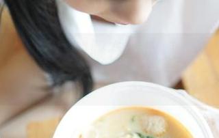 ROSI这嫩学妹制服在线浏览，求对于这种青春气息的解读，太吸引我了吧？