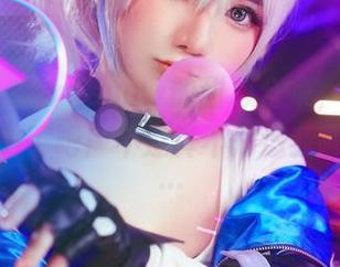 Sally Dorasnow的甜心合集,壁纸也太有魅力了吧!不过真不知道我哪儿敢用…