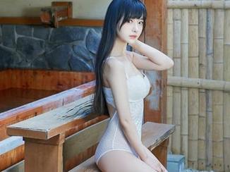 护士也疯狂：Shika小鹿鹿的不一样的写真图集，置身特工行动！