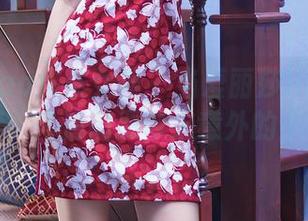 TouTiao头条女神 – 当爱丽莎lisa穿上制服后，高清图册带来意外的小芬芳。