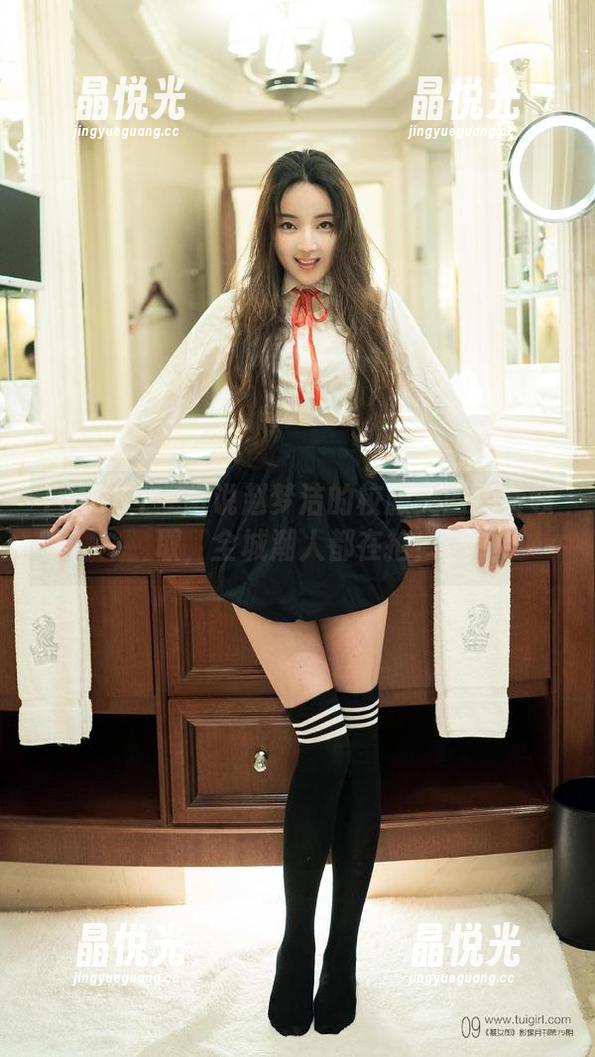 TuiGirl-赵梦洁 TuiGirl - 听说赵梦洁的校服美图免费领取,全城潮人都在抢!