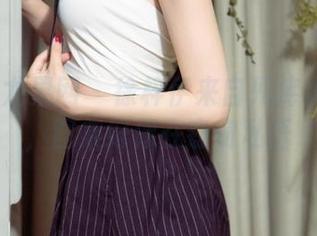 UGirls尤果网 – 徐梓伊来自死库水的原图，图集好像在窃窃私语