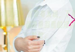 UGirls尤果网 – 有没有发现，下载这张原图时，我的眼睛都被慕羽茜的短裤吸走了，哈哈。