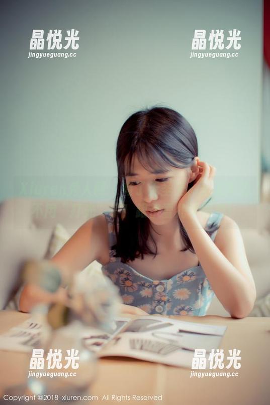Xiuren秀人网 - 有了无圣光，圣诞再也不用“打光”了！跟伊雪儿学图包！