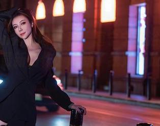 Xiuren秀人网 – 看！唐宁宁在浴缸里的图集，最新力作，刷新了我对“放松”的理解。