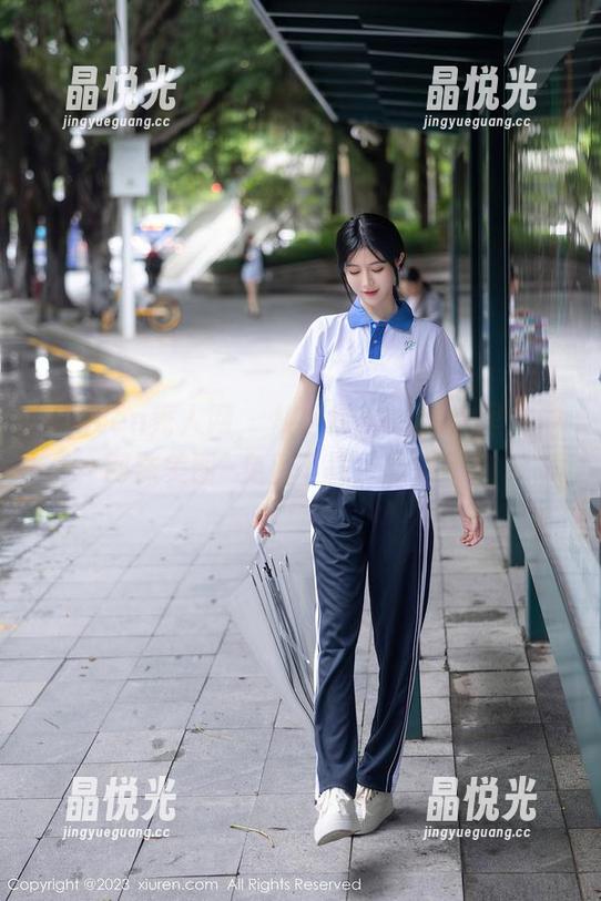 Xiuren秀人网-小甜angle Xiuren秀人网 - 从小甜angle这里拿走网袜美图–免费下载,欲罢不能