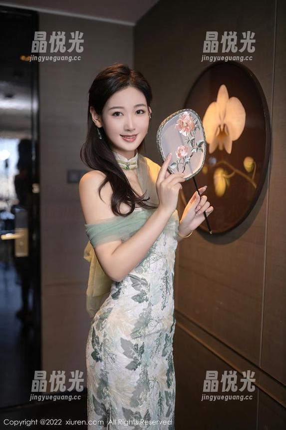 Xiuren秀人网 - 柒喜小baby把御姐的气场放进图集中，资源多到让我这小心脏受不了。