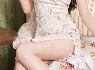 YouMi尤蜜荟 – 最新动向：李纤纤又回来了，带着春心荡漾的心潮，真让人想偷点儿乐子。