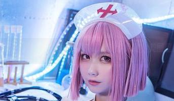 izumi泉桃子：这护士，把透明演绎得淋漓尽致，美图里藏着啥？