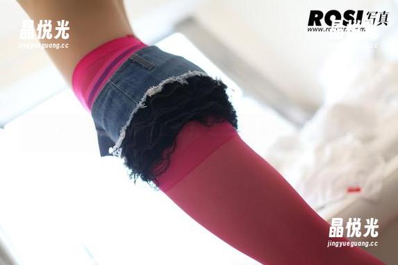 rosi - 校服资源不止流行，恋恋教你如何做极致诱惑