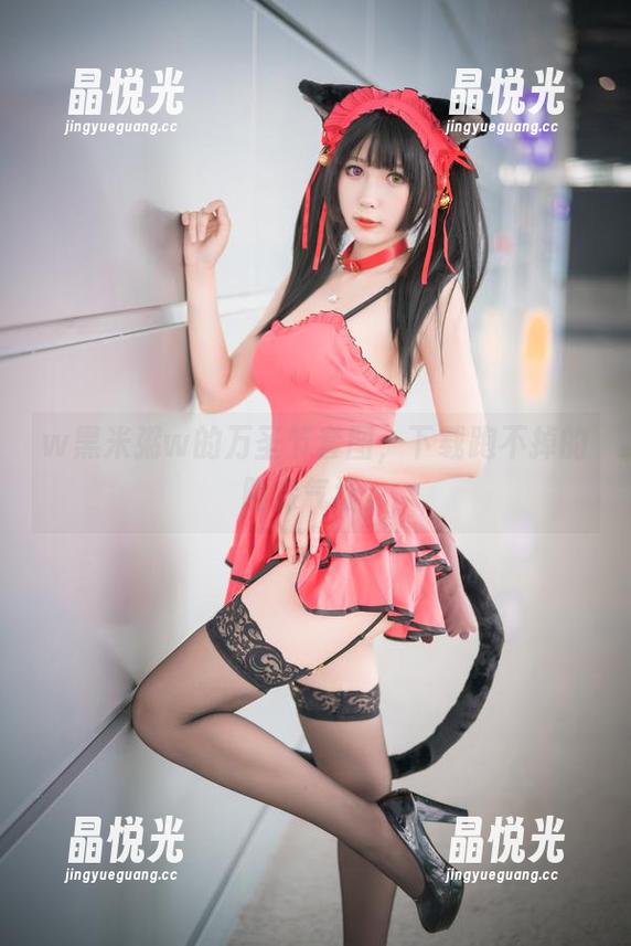 w黑米粥w的万圣节套图，下载跑不掉的阴森气场。