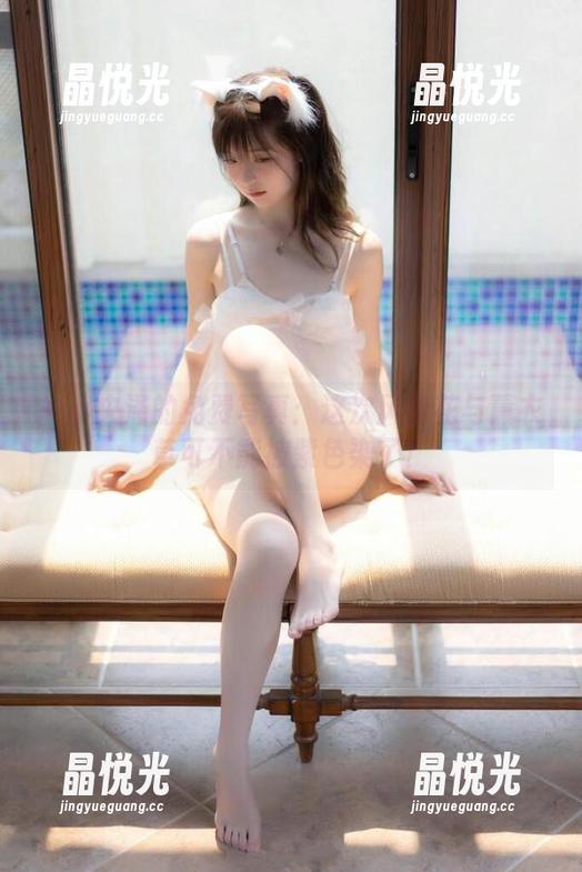 一小央泽的免费写真：这次风铃花与薰衣草可不能被紫色染了！