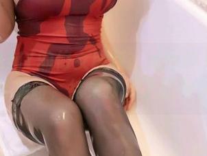 丽柜 – AMY的修女图包：她也许只是想喝杯咖啡，结果却成了修女。