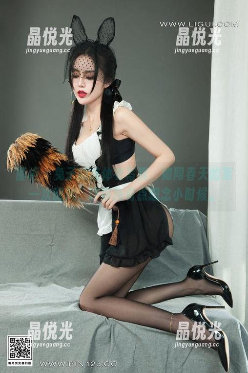 丽柜 - 兔子的连体衣写真，如同春天的第一次微风，吓得我有点想念小时候。