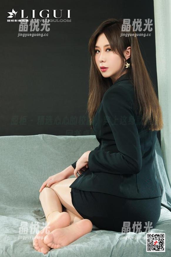 丽柜 - 精选心心的校服，穿上这身就能重回书桌前！