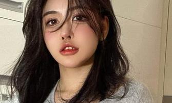 微密圈 – 运动图包又来了，这次横空出世的是于芷晴，她的气场压得我想躺平。