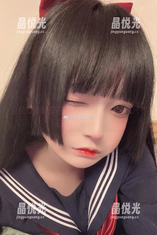 佳佳好难啊的白衬衫——没有资源，只有白色的迷惑。