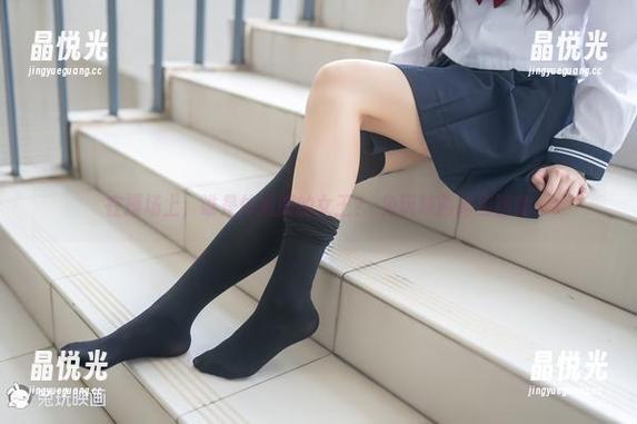 在操场上，谁是体操服的女王？-兔玩映画高清图库