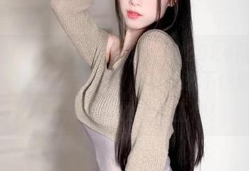 微密圈 – 十万口草莓粥粥的2024舰长福利，一组无圣光美图，让你忍不住刷屏，差点为了它放弃了工作！