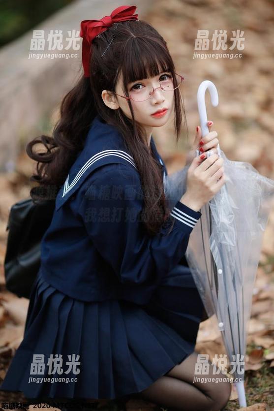 喵糖映画 资源推荐:喵糖映画的这位妹子,俏皮得我想打她的肩膀。