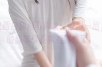 喵糖映画白旗袍写真集，原图一出，旗袍的韵味真是拿捏到位了。