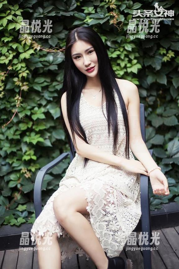头条女神-张蓝欣 头条女神 - 精选张蓝欣的套图,就算没有“秘密”,也敌不过这种好奇