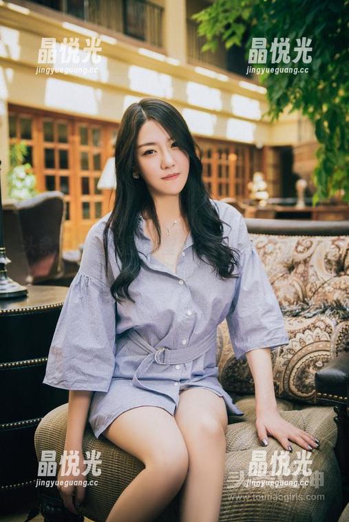 头条女神-艾小青 头条女神 - 美图or壁纸?艾小青的性感小野猫让你都两难了