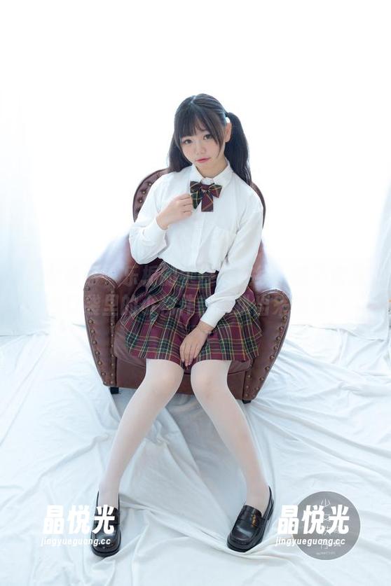 少女秩序-乐栀 少女秩序 - 乐栀的牛仔裤在线:信不信我连口袋里的小物件都想扒出来瞧瞧?