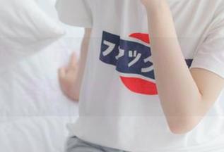少女秩序 – 晞可与吊带的不解之缘，精选美图中的微妙气息。