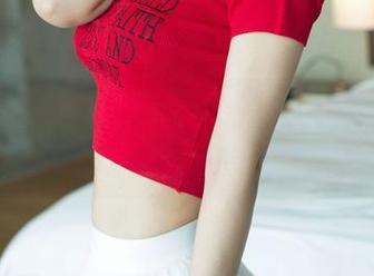 尤果网 – 涉足透明之境：韩恩美的原图，谁最敢想象？