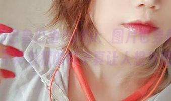 镂空的巴鲁巴鲁BaRu：图片也穿着“空”，不带包袱的样子真让人想多想想。