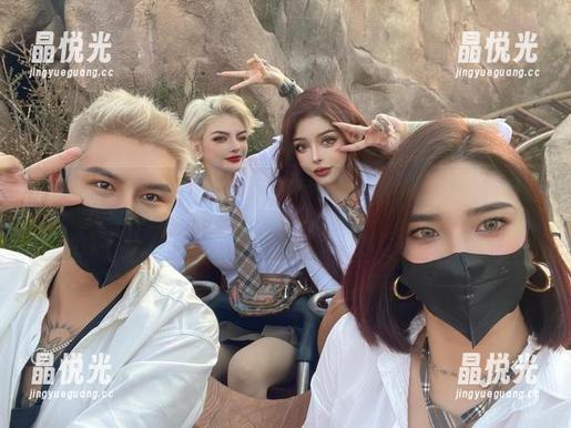 希希Gina 微密圈 - 希希Gina说,红裙不止是一种风格,最新图册一次掌握你的好奇!