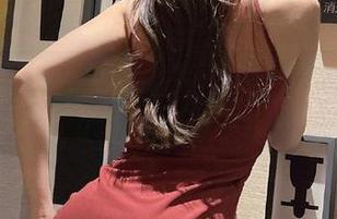 微密圈 – 偶然看到系列图片，徐莉芝真会选女友，资源不错！