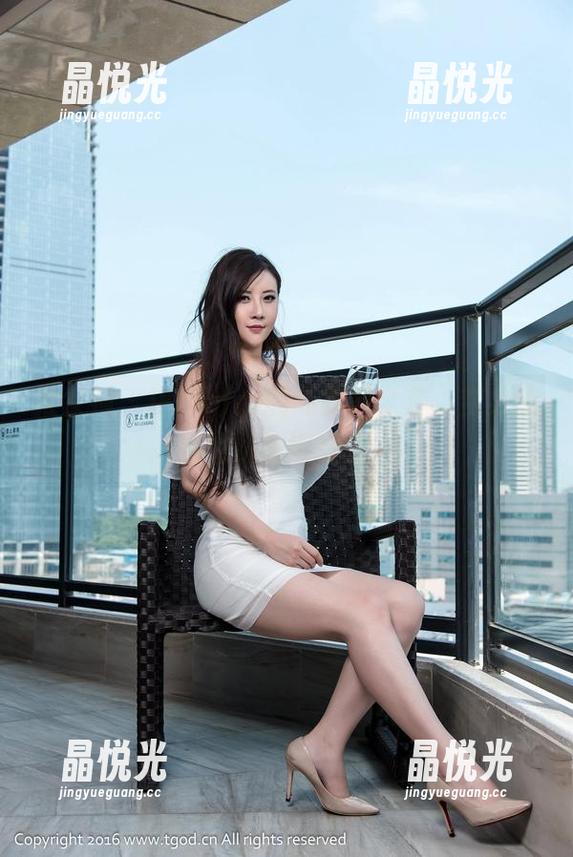 推女神-琪琪qlql 推女神 - 琪琪qlql的高跟鞋全套,变身走路的优雅铜锣湾。