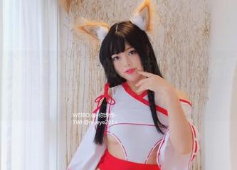 就让杏子夫人和她的妹妹刷个存在感，原图太有趣，壁纸还不快来！