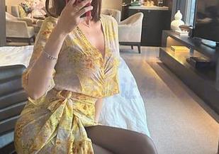 微密圈 – 福利就藏在果儿Victoria的半腿肉丝里，原图足以让想象力飞起来！