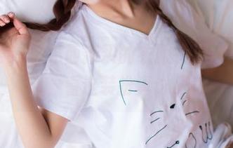 果团网 – 裴希西新买的衣服，温柔写真更新，看这装扮真讨厌！