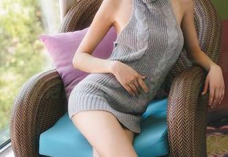果团网 – 通灵儿的丝袜图集——看着看着就觉得时光在脚踝间流转。