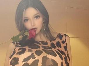 微密圈 – 不嫌多的图片和更新：梦露veronica的连衣裙，一抹亮色忽然就填满了我的视线。
