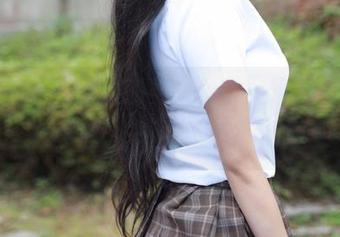 模范学院 – 这次的更新真不同，郑颖姗裤里丝美图，外面怎么穿不重要