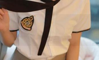 模范学院 – 灰丝在鲍妮boonie的最新图库里乱飞，看得我停不下来！