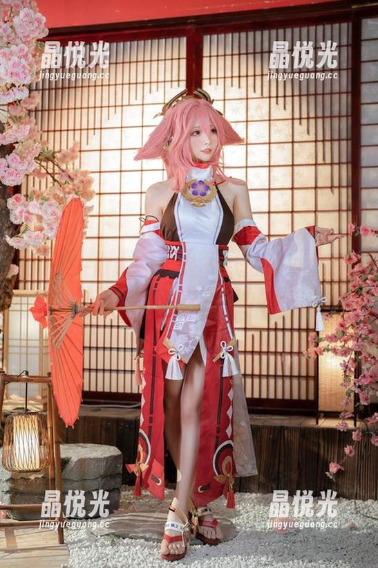 樱岛嗷一图集：制服是不是也能带点二次元的魔法？迫不及待想知道呀！