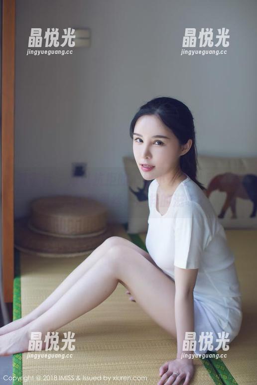 爱蜜社-心妍小公主 爱蜜社 - 难以抗拒的心妍小公主,私拍美图里的裤里丝,怎样的滋味?