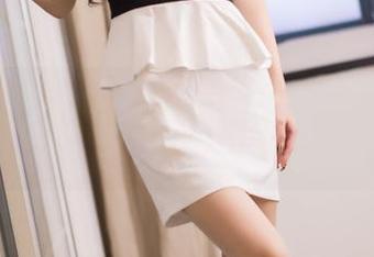 爱蜜社 – 瑞妤在线写真，婚纱穿得像个无辜的天使吗？